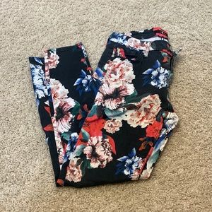 7 for all mankind  black flowered Jeans- touch faded